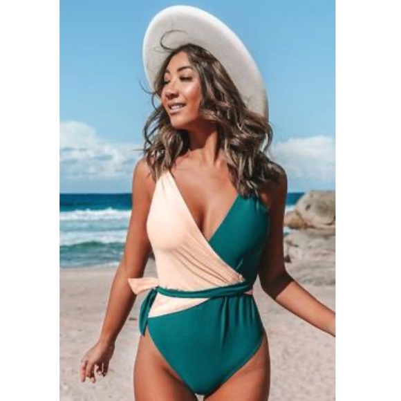 #2- NWT wrap one piece swimsuit cupshe small - Picture 1 of 5